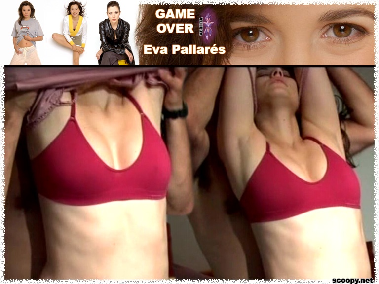 Eva PallareS con falda corta